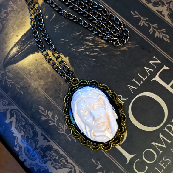 Día de los Muertos Cameo - Picture 8 of 9